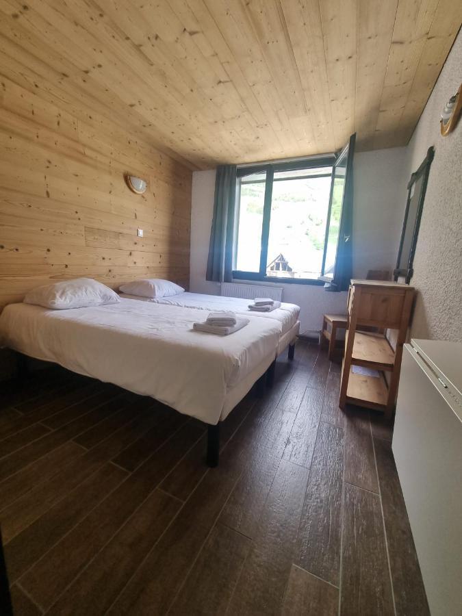 Hotel Le Cairn لو دوز آلب المظهر الخارجي الصورة