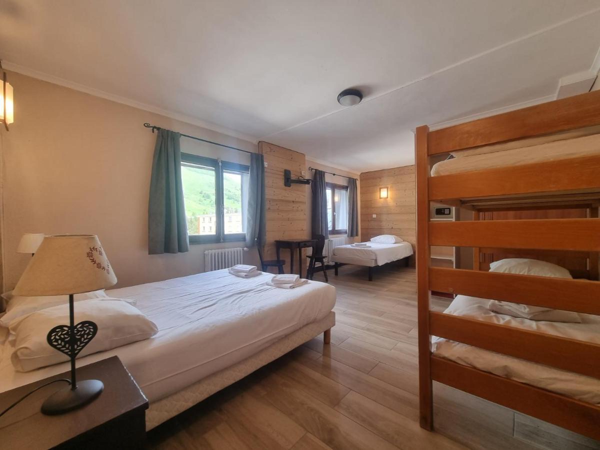 Hotel Le Cairn لو دوز آلب المظهر الخارجي الصورة