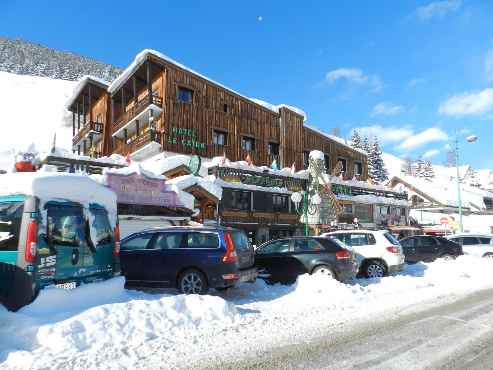 Hotel Le Cairn لو دوز آلب المظهر الخارجي الصورة