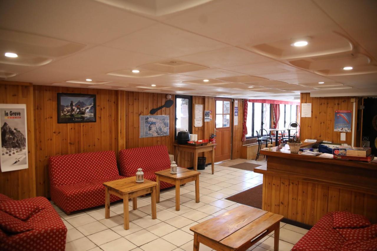 Hotel Le Cairn لو دوز آلب المظهر الخارجي الصورة