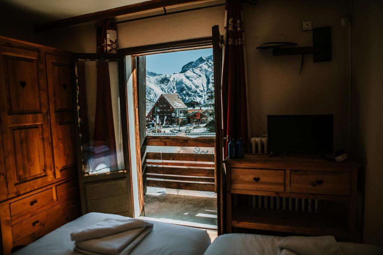 Hotel Le Cairn لو دوز آلب المظهر الخارجي الصورة