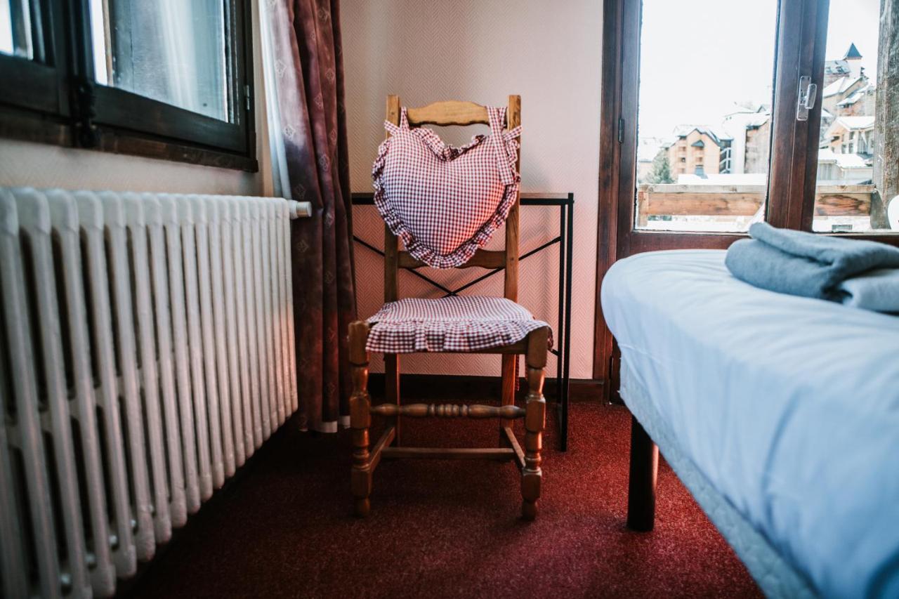 Hotel Le Cairn لو دوز آلب المظهر الخارجي الصورة